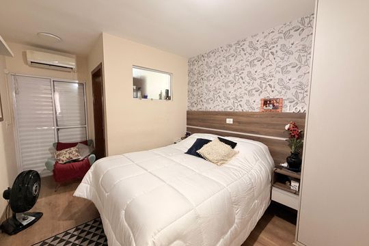 Suíte de casa de condomínio à venda com 3 quartos, 111m² em Jardim Colonial, Jundiaí