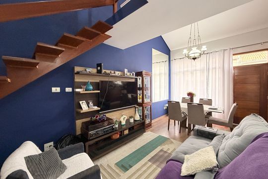 Sala de casa de condomínio à venda com 3 quartos, 111m² em Jardim Colonial, Jundiaí