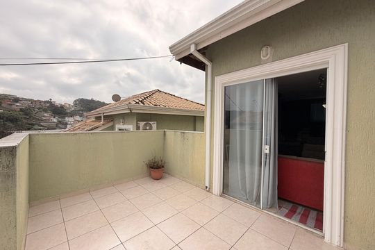 Varanda de casa de condomínio à venda com 3 quartos, 111m² em Jardim Colonial, Jundiaí