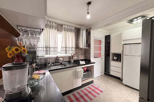 Casa de Condomínio à venda com 3 quartos, 111m² em Jardim Colonial, Jundiaí