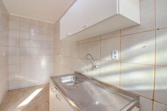 Cozinha e Área de Serviço de apartamento à venda com 3 quartos, 70m² em Petrópolis, Porto Alegre