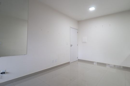 Sala de apartamento para alugar com 2 quartos, 60m² em Segismundo Pereira, Uberlândia