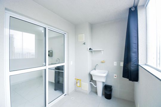 Área de Serviço de apartamento para alugar com 2 quartos, 44m² em Vila das Bandeiras, Guarulhos