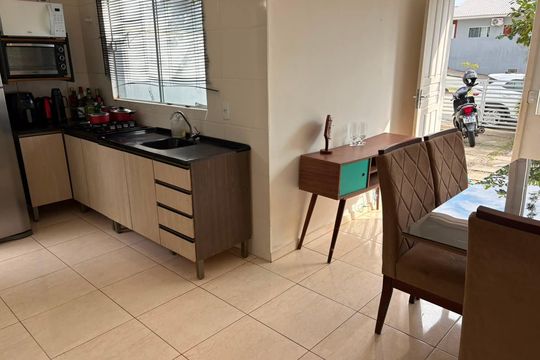 Cozinha de casa para alugar com 1 quarto, 60m² em Aririu, Palhoça