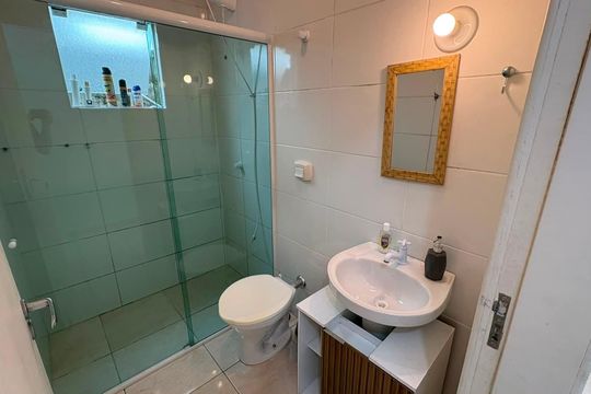 Banheiro de casa para alugar com 1 quarto, 60m² em Aririu, Palhoça