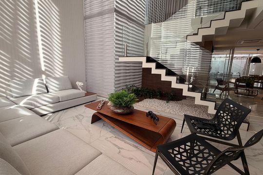 Sala 1 de casa de condomínio à venda com 5 quartos, 510m² em Residencial Granville, Goiânia