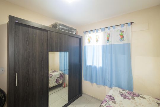 Quarto 2 de apartamento para alugar com 2 quartos, 44m² em Inhoaíba, Rio de Janeiro
