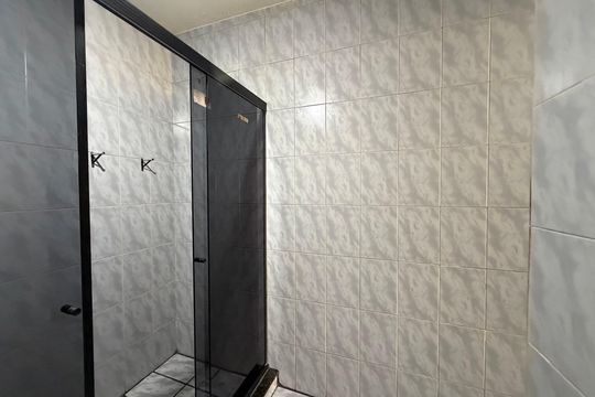 Banheiro da suíte de casa à venda com 3 quartos, 140m² em Taquara, Rio de Janeiro