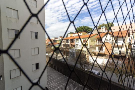 Vista Quarto 2 de apartamento para alugar com 2 quartos, 58m² em Vila Marari, São Paulo