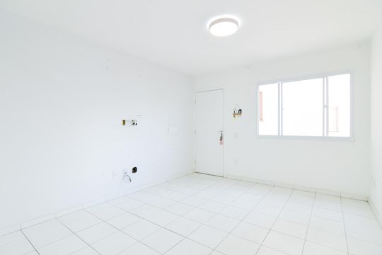 Sala  de apartamento para alugar com 2 quartos, 44m² em Vila Alzira, Guarulhos
