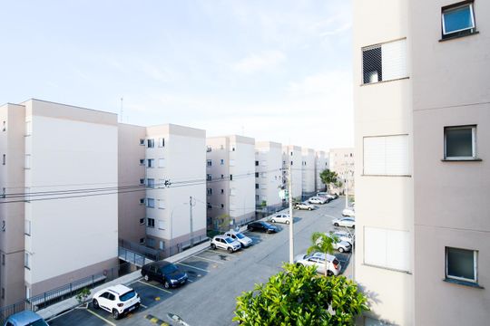 Vista do Quarto  de apartamento para alugar com 2 quartos, 44m² em Vila Alzira, Guarulhos