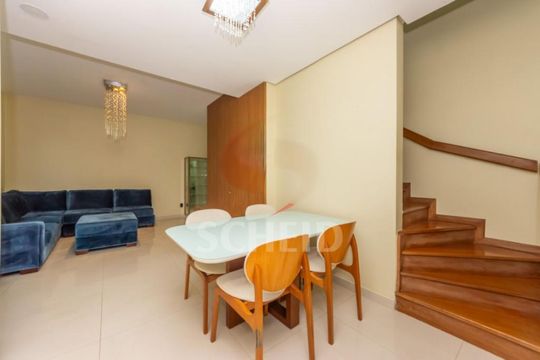 Casa à venda com 4 quartos, 128m² em Vila Guarani (Zona Sul), São Paulo