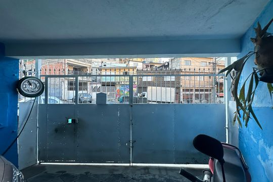 Garagem de casa para alugar com 3 quartos, 250m² em Jardim Mutinga, Barueri