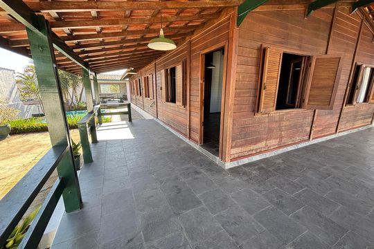 Varanda  de casa para alugar com 5 quartos, 173m² em Santana, Ribeirão Pires