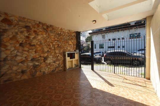Garagem de casa para alugar com 3 quartos, 230m² em Vila Prudente, São Paulo