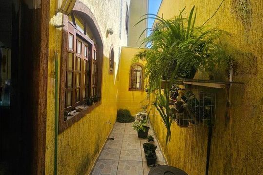 Casa à venda com 3 quartos, 170m² em Vila do Castelo, São Paulo