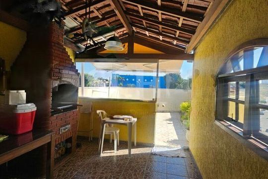 Casa à venda com 3 quartos, 170m² em Vila do Castelo, São Paulo