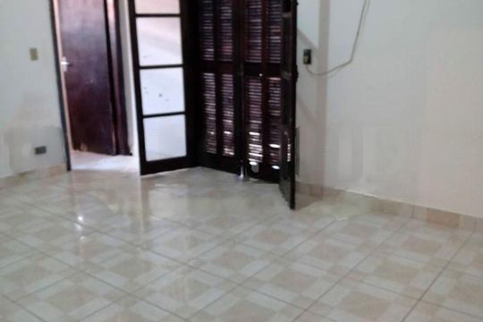 Casa à venda com 3 quartos, 168m² em Jardim Juá, São Paulo