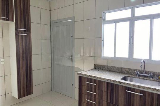 Casa à venda com 3 quartos, 90m² em Jardim Santa Cruz (Campo Grande), São Paulo