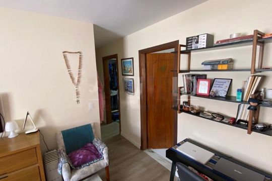 Casa à venda com 3 quartos, 320m² em Interlagos, São Paulo