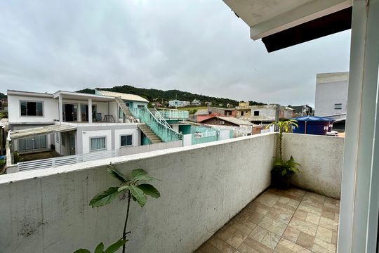 Varanda de apartamento para alugar com 1 quarto, 35m² em São João do Rio Vermelho, Florianópolis