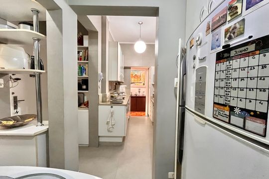 Cozinha de apartamento à venda com 2 quartos, 80m² em Copacabana, Rio de Janeiro