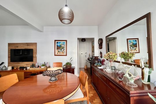 Sala de apartamento à venda com 2 quartos, 80m² em Copacabana, Rio de Janeiro