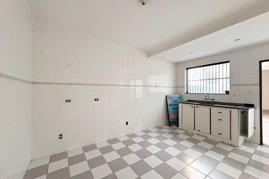 Cozinha de casa à venda com 3 quartos, 150m² em Vila Fiat Lux, São Paulo