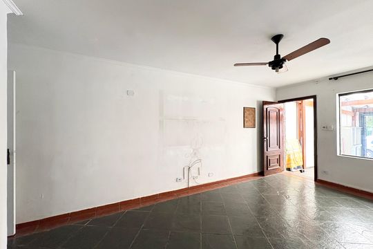 Sala de casa à venda com 3 quartos, 150m² em Vila Fiat Lux, São Paulo