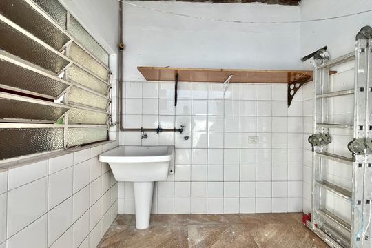 Área de Serviço de casa à venda com 3 quartos, 240m² em Jardim Prudência, São Paulo