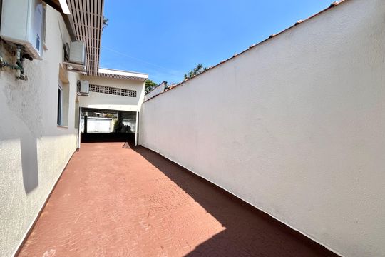 Casa à venda com 3 quartos, 240m² em Jardim Prudência, São Paulo