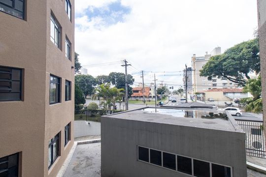 Vista da Sala de apartamento para alugar com 3 quartos, 74m² em Novo Mundo, Curitiba