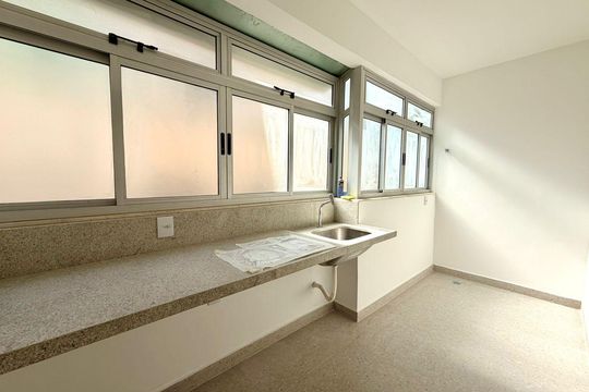 Sala/Cozinha de apartamento à venda com 4 quartos, 140m² em Gutierrez, Belo Horizonte