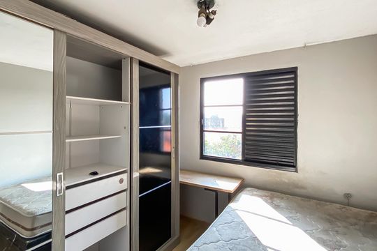 Quarto 2 de apartamento à venda com 2 quartos, 54m² em Cohab Padre Jose de Anchieta, São Paulo