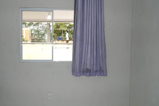 Quarto 1 de casa para alugar com 2 quartos, 128m² em Santa Cruz, Rio de Janeiro