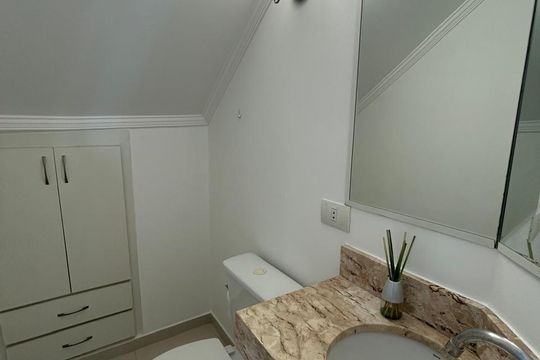 Casa à venda com 3 quartos, 130m² em Jardim Taquaral, São Paulo