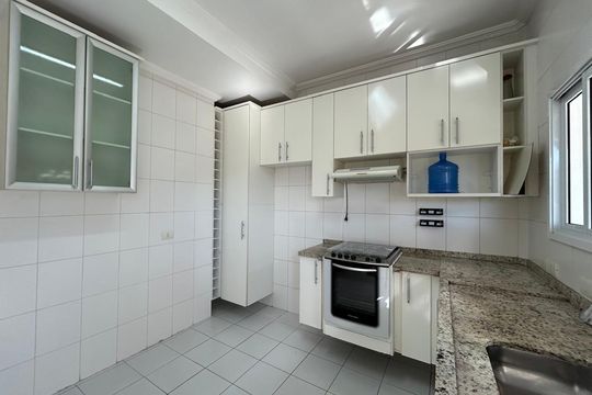 Casa à venda com 3 quartos, 130m² em Jardim Taquaral, São Paulo
