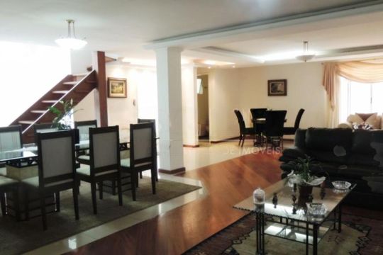 Casa à venda com 4 quartos, 350m² em Santo Amaro, São Paulo
