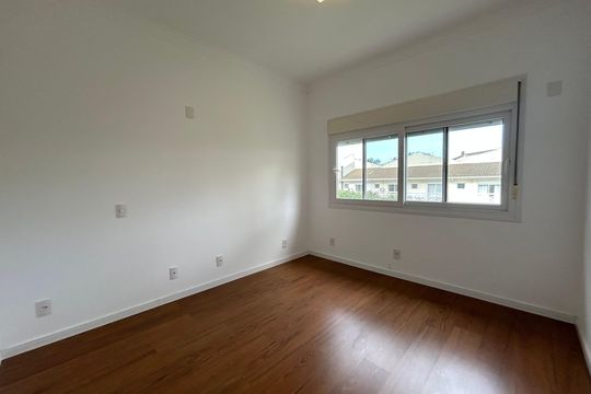 Suíte 1 de casa de condomínio para alugar com 4 quartos, 195m² em Lagoa da Conceição, Florianópolis