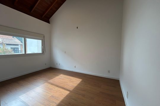 Suíte 4 de casa de condomínio para alugar com 4 quartos, 195m² em Lagoa da Conceição, Florianópolis