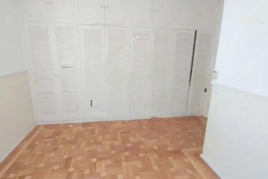 Casa à venda com 3 quartos, 108m² em Vila Marari, São Paulo