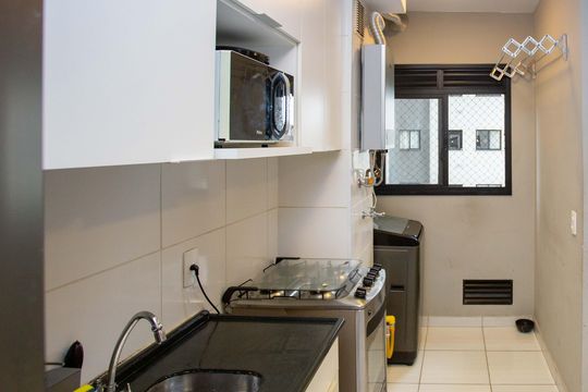 Cozinha de apartamento à venda com 2 quartos, 41m² em Jardim Concordia, Diadema