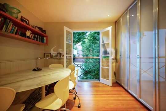 Casa à venda com 4 quartos, 530m² em Jardim Viana, São Paulo