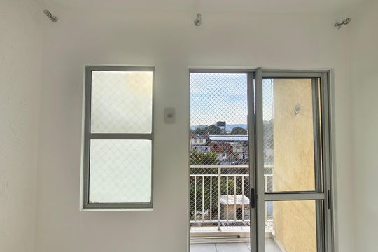 Apartamento à venda com 2 quartos, 57m² em Taquara, Rio de Janeiro