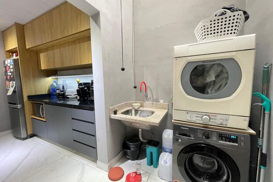 Área de serviço  de casa à venda com 2 quartos, 110m² em Vila Albano, São Paulo