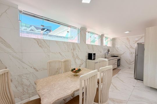 Cozinha de casa à venda com 4 quartos, 496m² em Engordadouro, Jundiaí