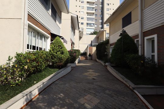 Área comum de casa de condomínio à venda com 4 quartos, 245m² em Morumbi, São Paulo