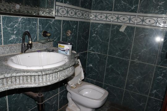 Casa à venda com 3 quartos, 275m² em Jardim América, Goiânia