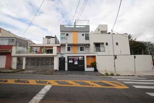 Fachada do Prédio de apartamento à venda com 2 quartos, 65m² em Vila Camilópolis, Santo André