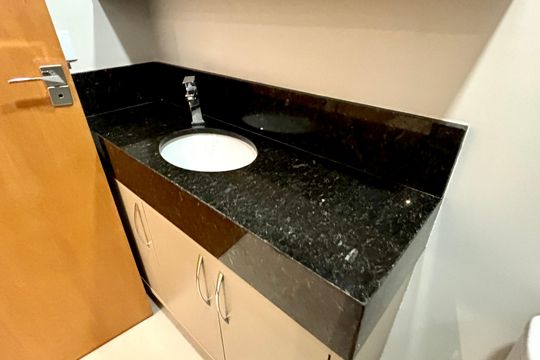 Banheiro 2 de casa à venda com 4 quartos, 231m² em Vila Euthalia, São Paulo